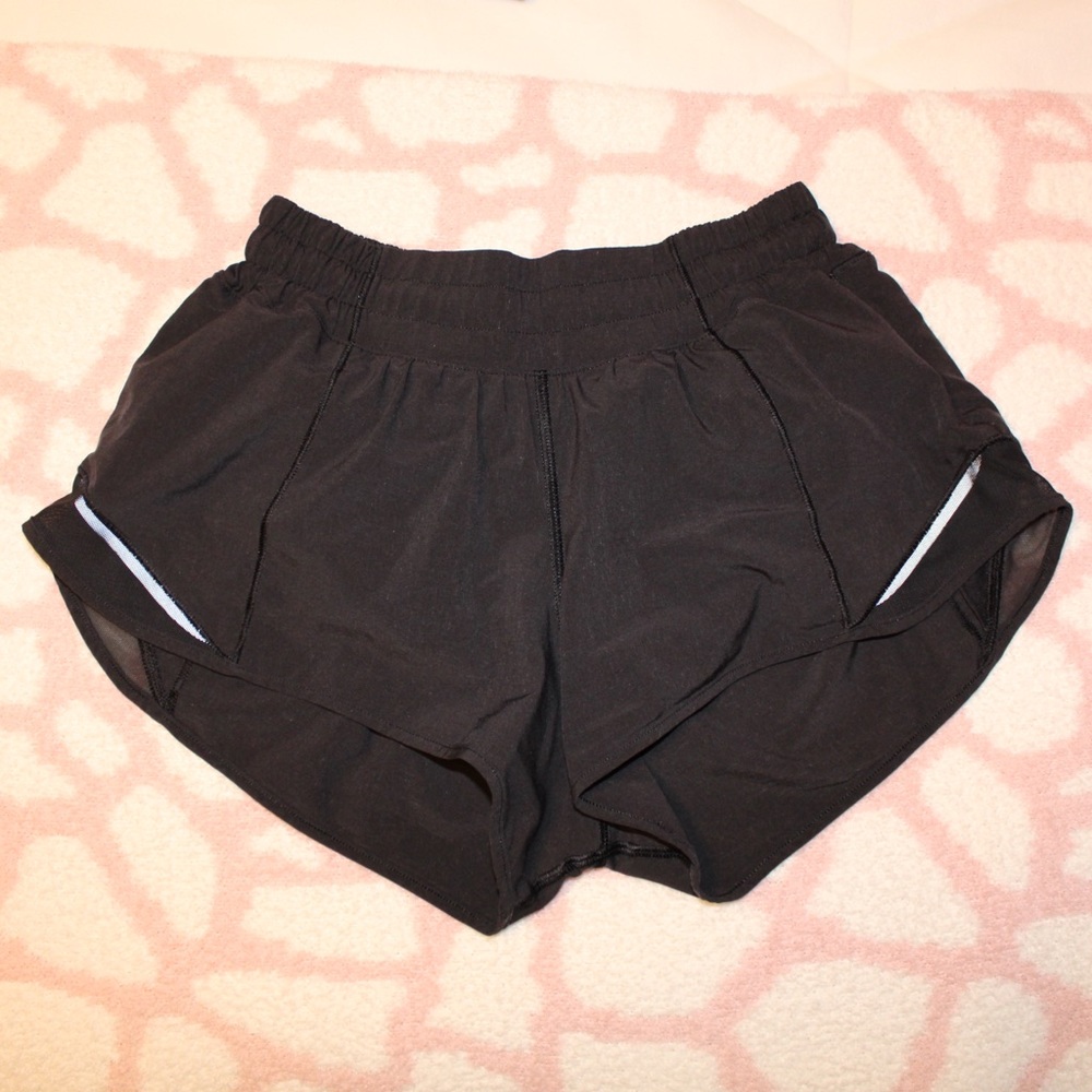 Lululemon hotty hots 2.5